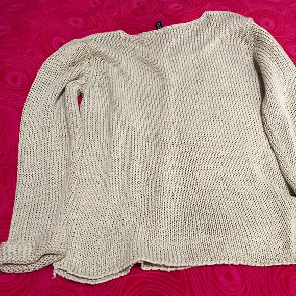 H&M  V-neck Sweater - Picture 4 of 7